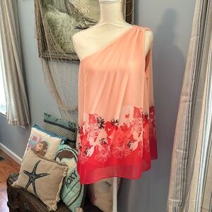 Women’s M one shoulder blouse